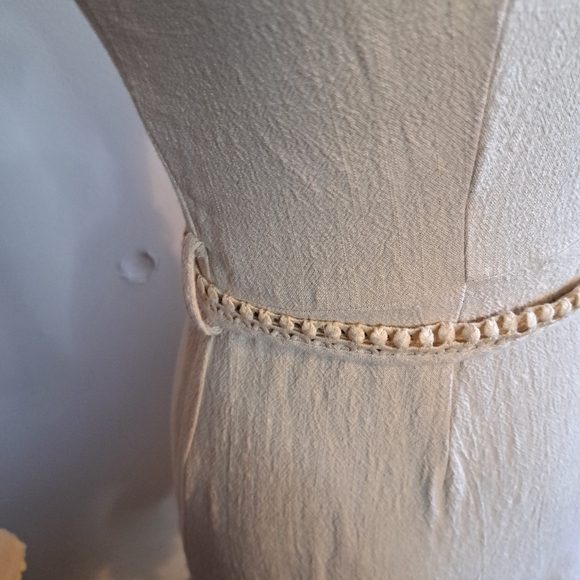 Hello Molly Cream Ruffled Long Bishop Sleeve Mini Dress Size 6 - Picture 2 of 9